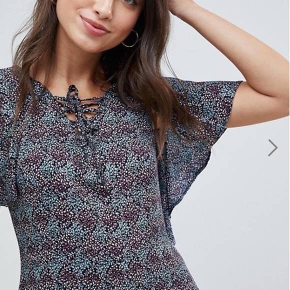 ASOS Rage Lace Up Front Frill Sleeve Dress NWOT - Picture 3 of 9